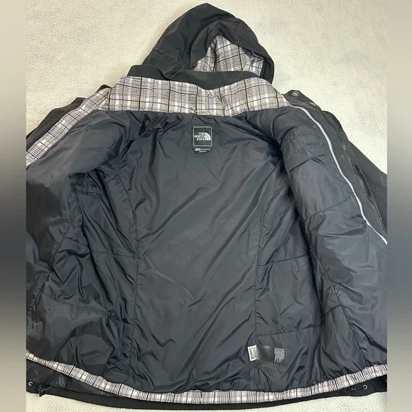 The North Face Women’s Black 2-in-1 Jacket – Size MDetachable Hood